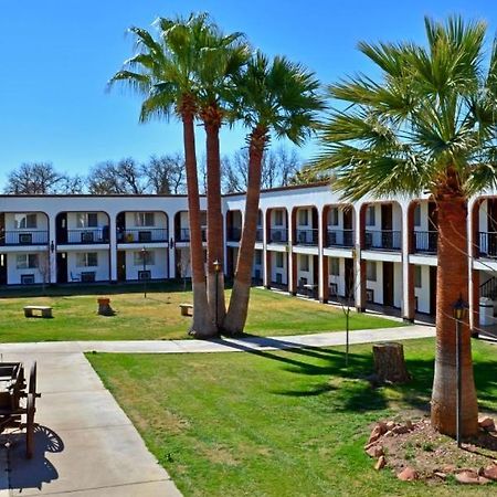 Hotel Hacienda Nuevo Casas Grandes エクステリア 写真