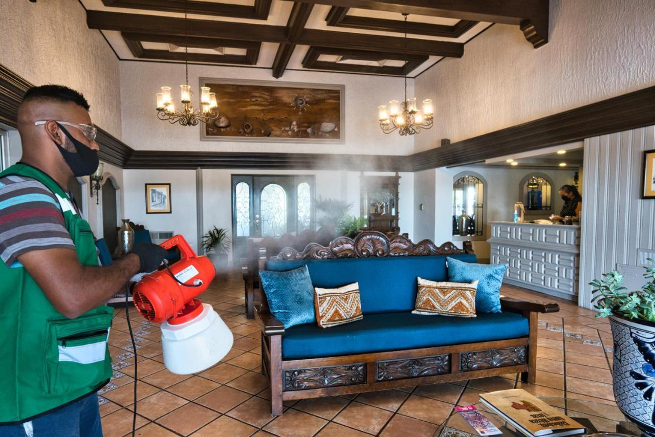 Hotel Hacienda Nuevo Casas Grandes エクステリア 写真