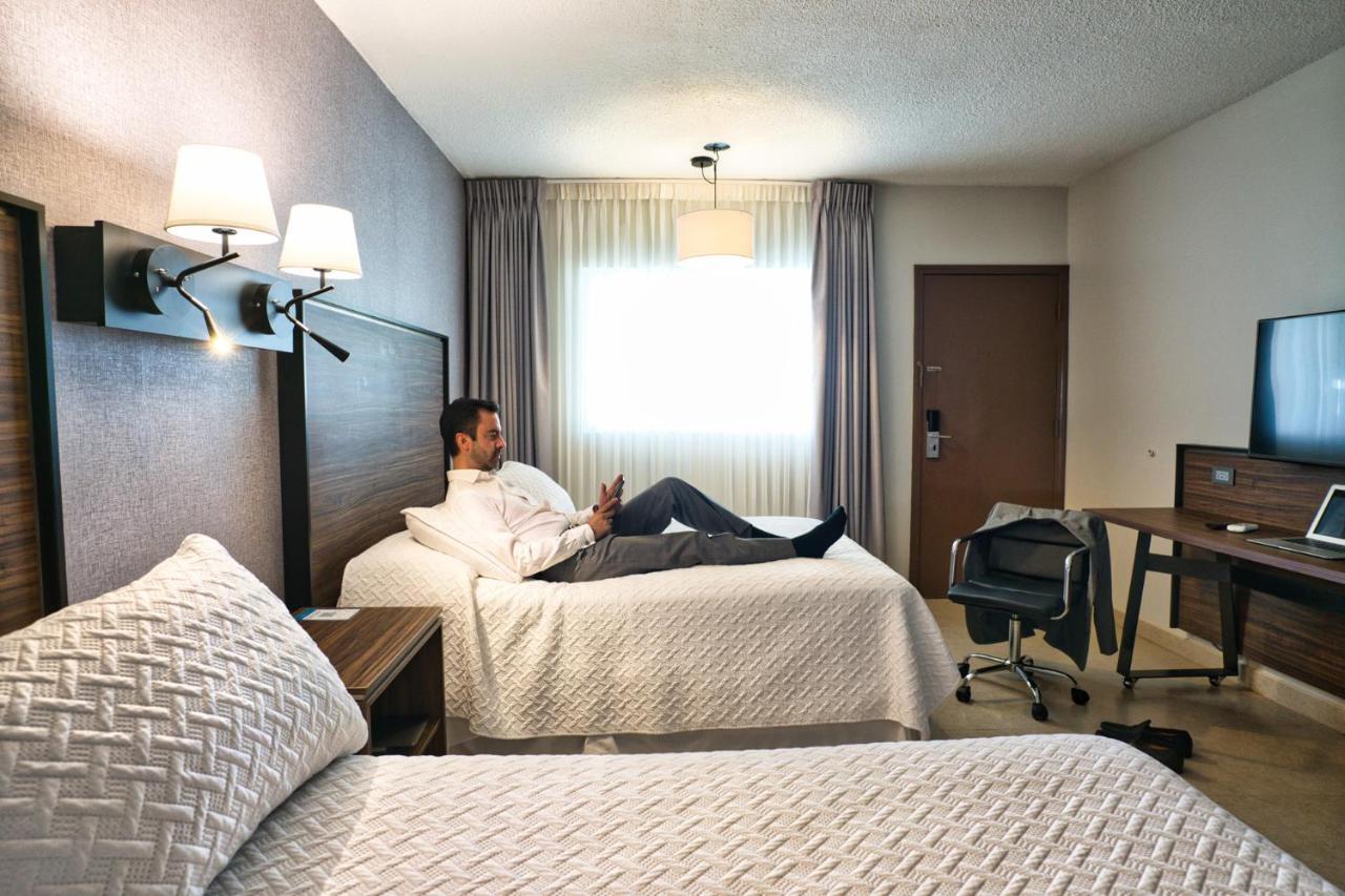 Hotel Hacienda Nuevo Casas Grandes エクステリア 写真